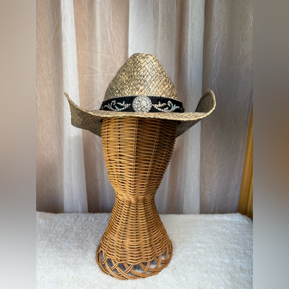 Bullhide Tennessee River-Straw Cowgirl Hat-Run A Muck-Size: S-Brim: 3 3/4”